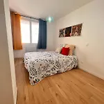 9mins De Lamalou-les-bains 30mins Avene 40m² Bédarieux