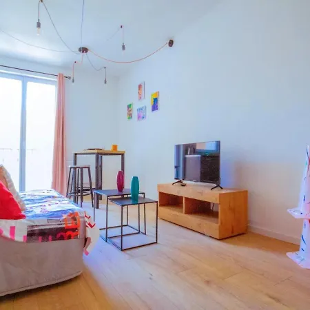 9mins De Lamalou-les-bains 30mins Avene 40m²
