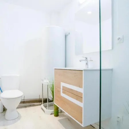 9mins De Lamalou-les-bains 30mins Avene 40m²